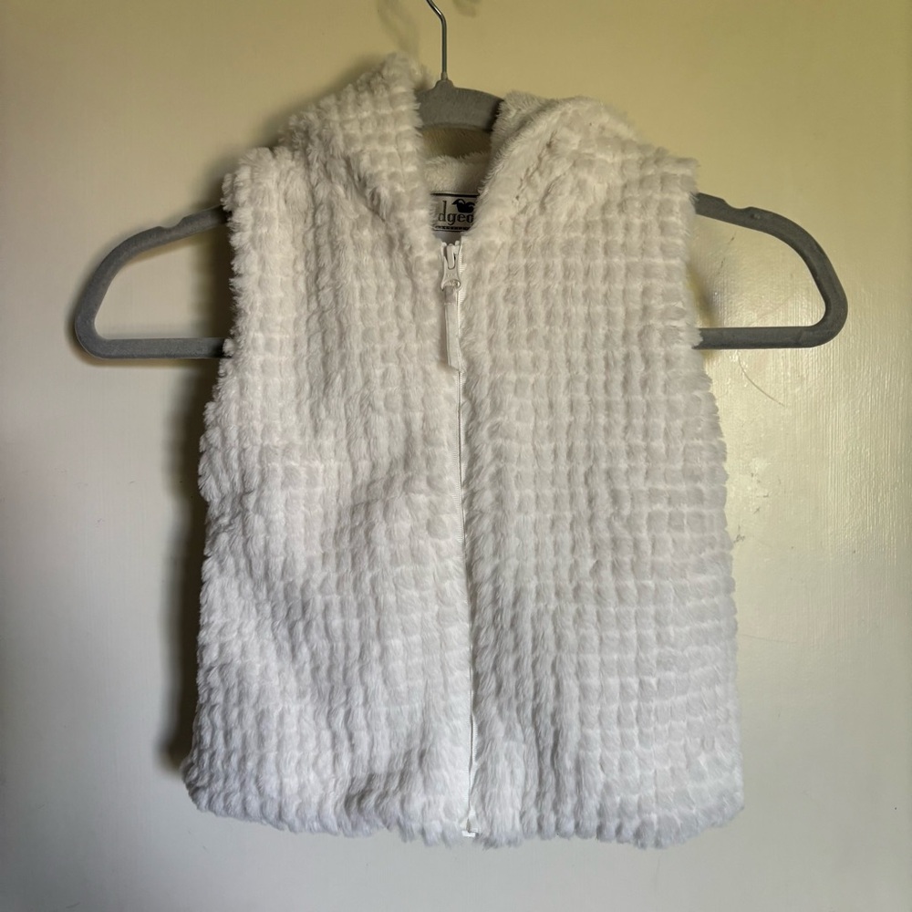 Widgeon White Fuzzy Vest